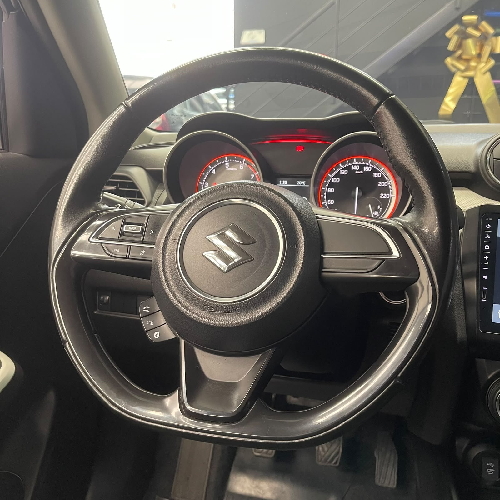 SUZUKI SWIFT HÍBRIDO 2023