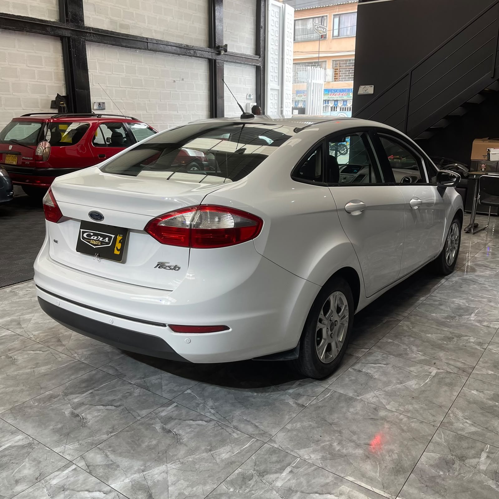FORD FIESTA SE SEDÁN 2014