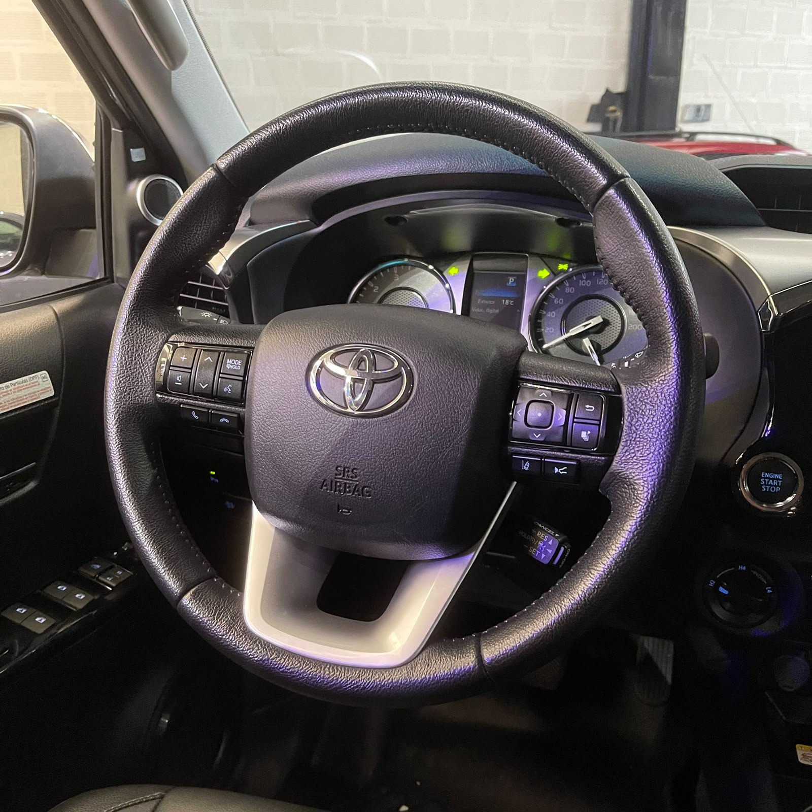 TOYOTA HILUX SRX 2.8 DIÉSEL 4X4 2026