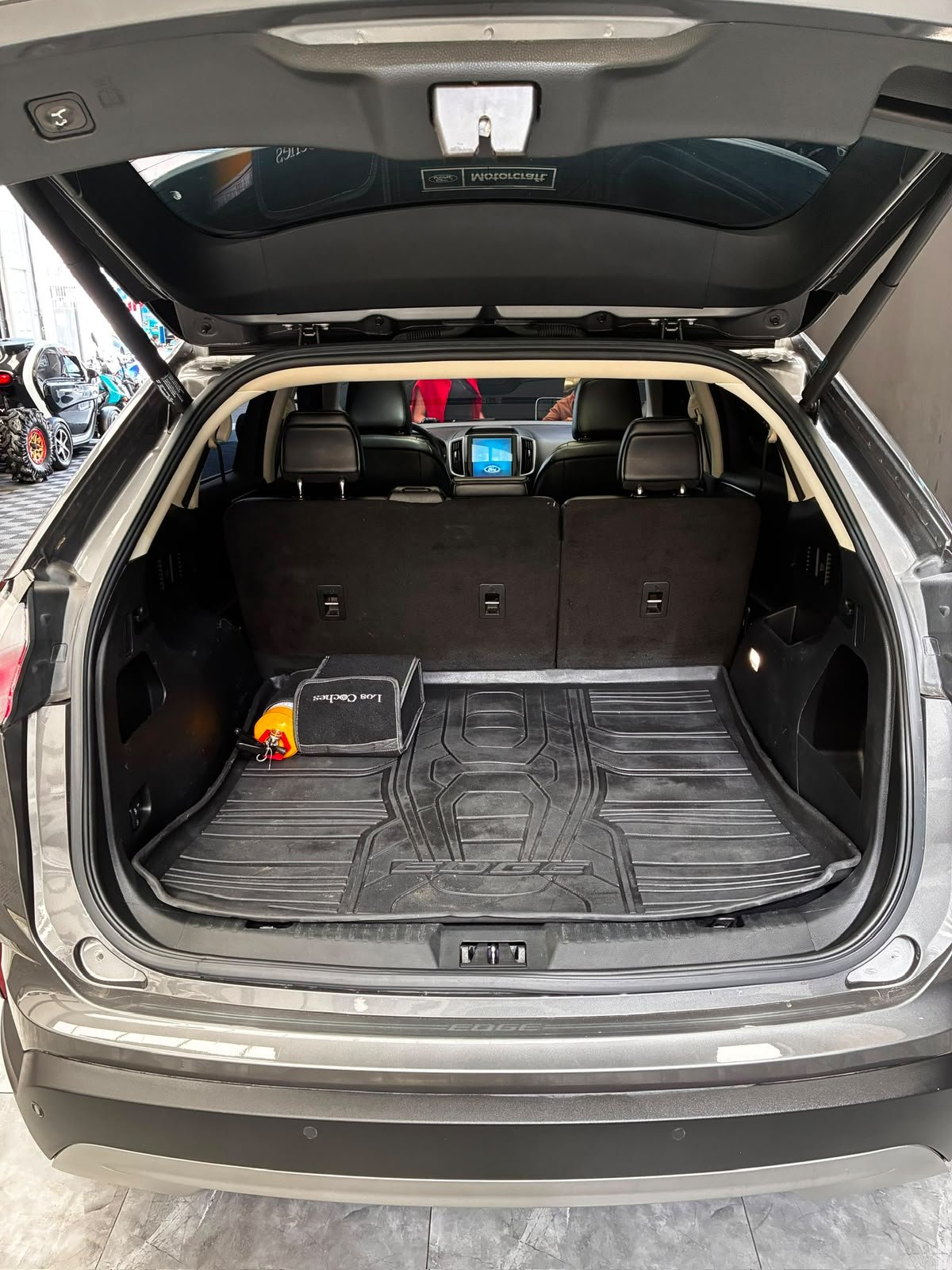 FORD EDGE SEL 2022
