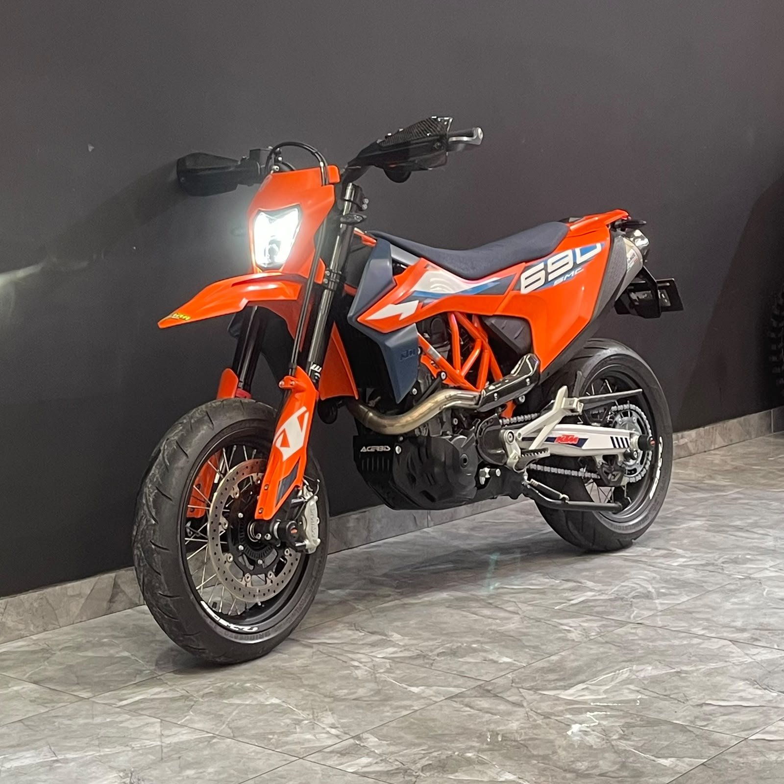 MAZDA KTM 690 SMC R 2023