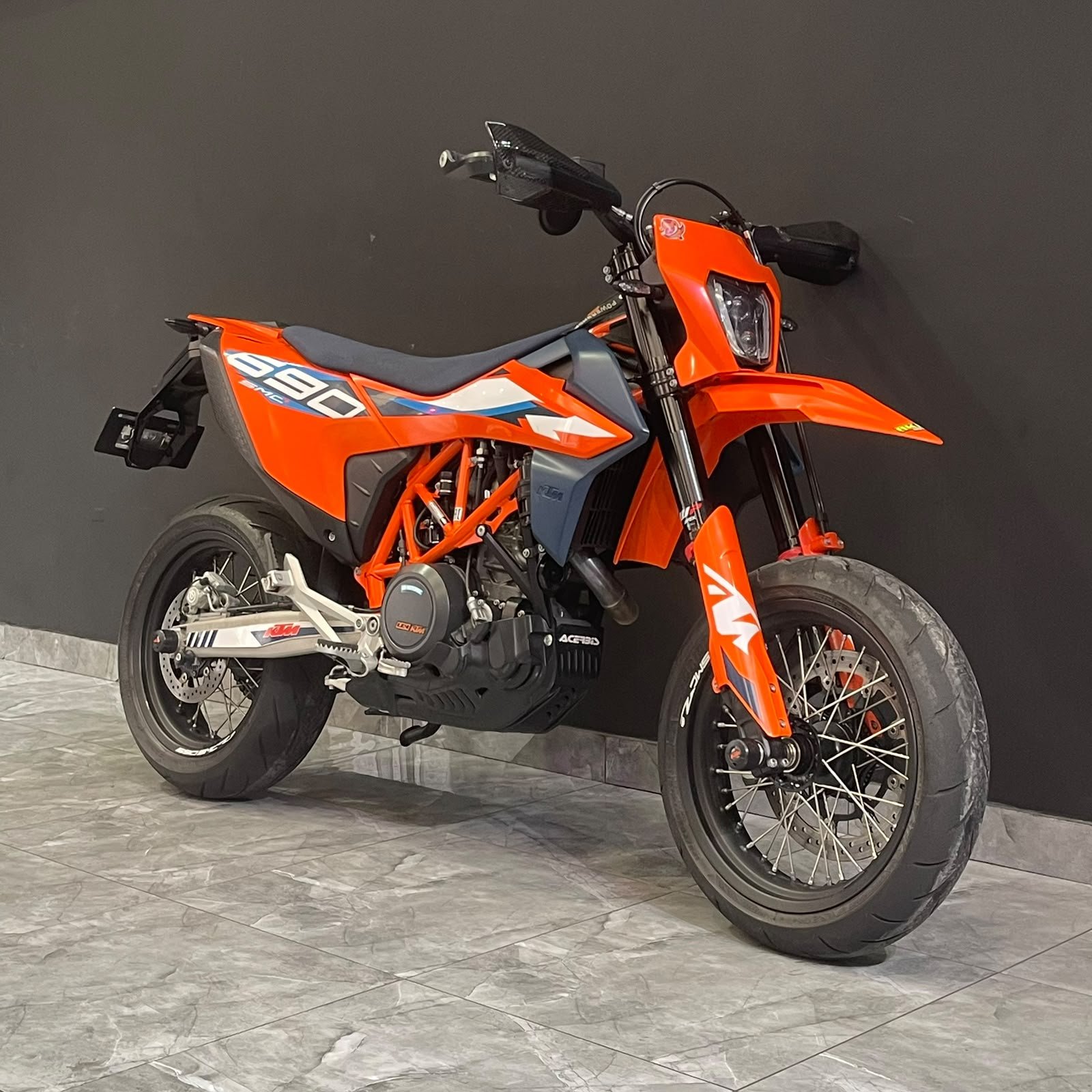 MAZDA KTM 690 SMC R 2023