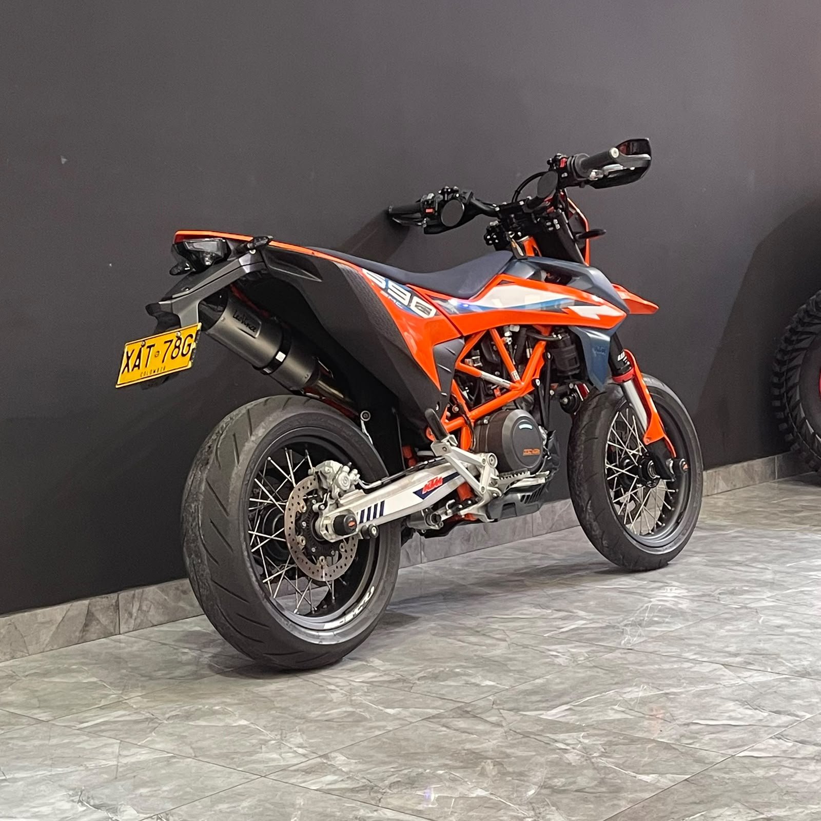 MAZDA KTM 690 SMC R 2023