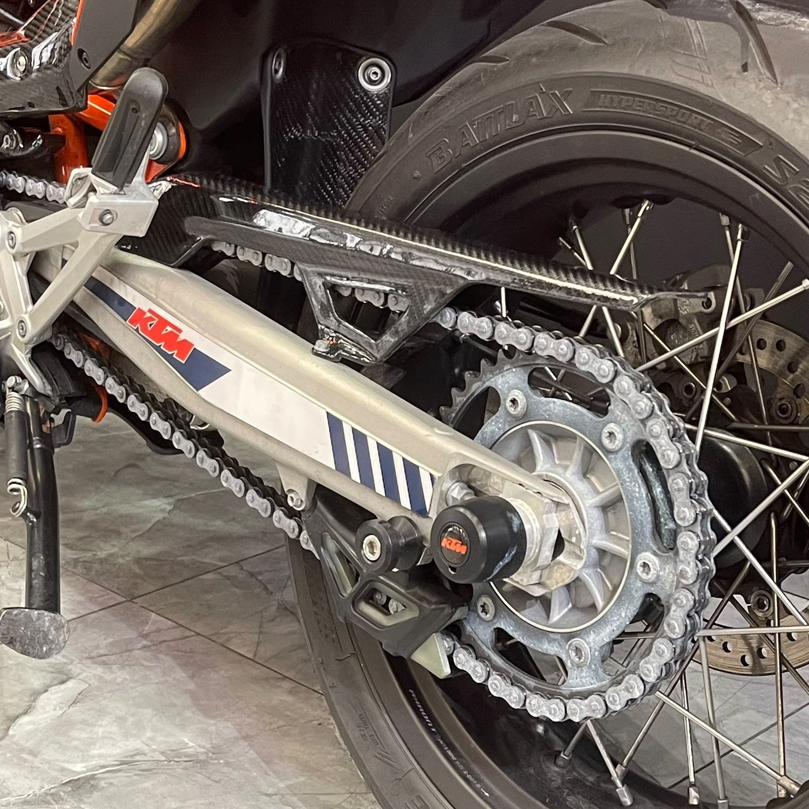 MAZDA KTM 690 SMC R 2023