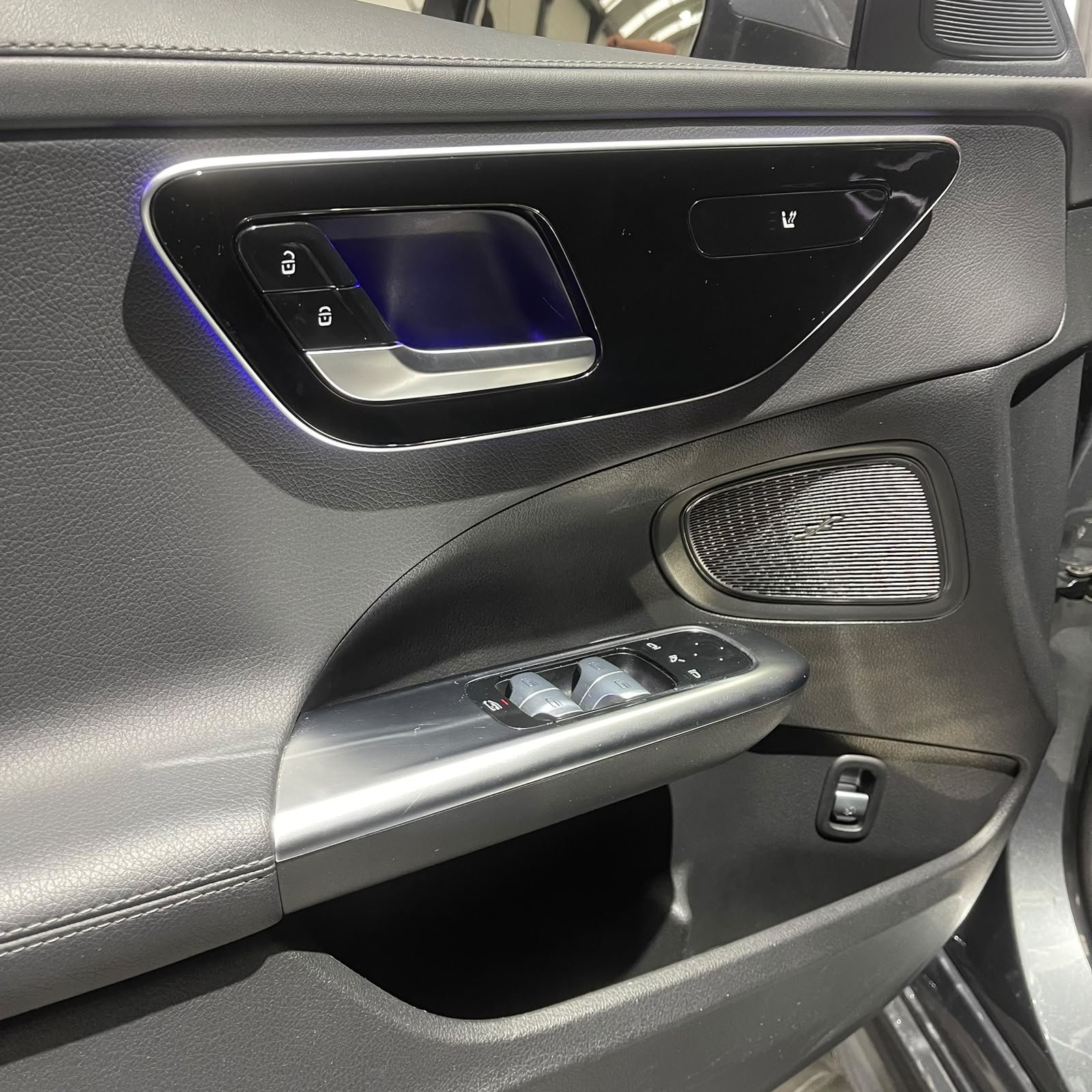 MERCEDES-BENZ C 200 2025
