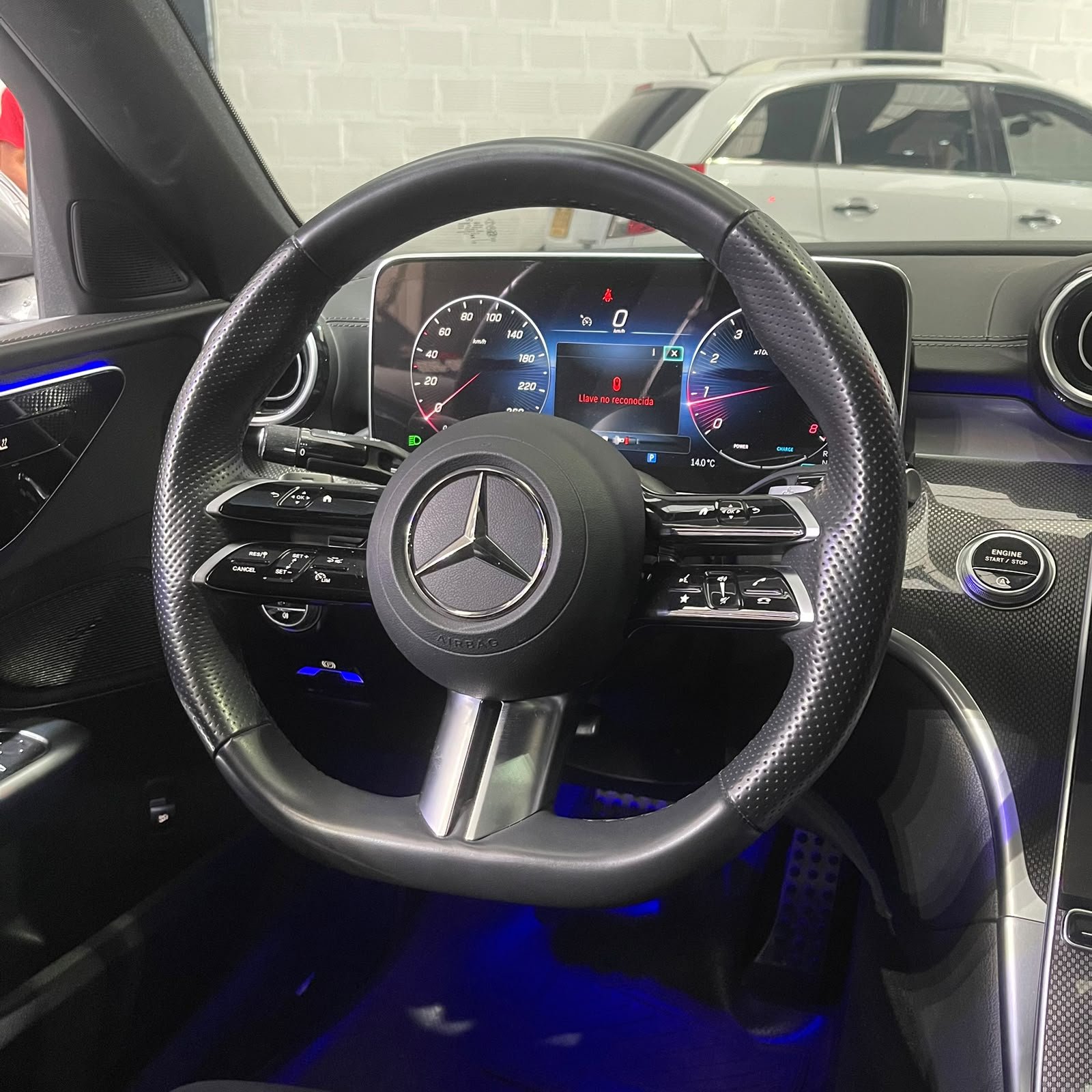 MERCEDES-BENZ C 200 2025