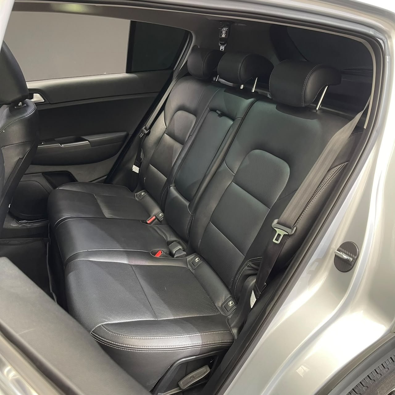 KIA SPORTAGE VIBRANT DIÉSEL HÍBRIDA 4X4 2021
