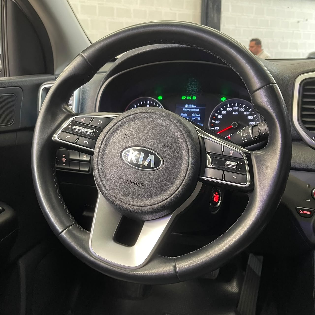 KIA SPORTAGE VIBRANT DIÉSEL HÍBRIDA 4X4 2021