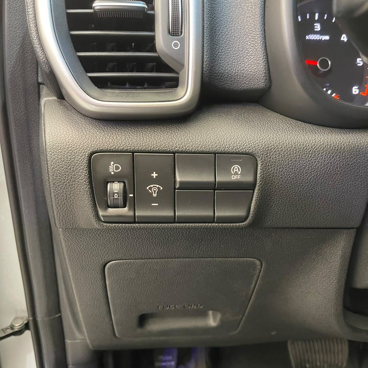 KIA SPORTAGE VIBRANT DIÉSEL HÍBRIDA 4X4 2021